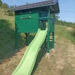Vineyard Skatlar 3 Nyaraló