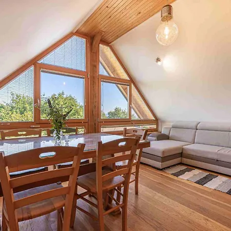 Holiday home Vineyard Skatlar 3 *