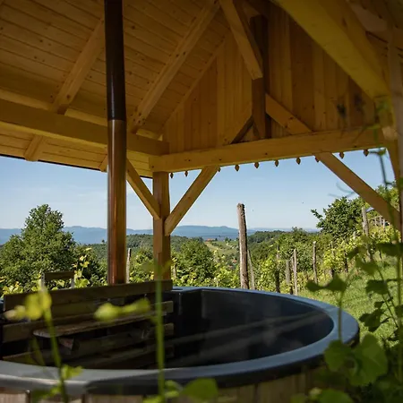 Vineyard Skatlar 3 Hébergement de vacances *