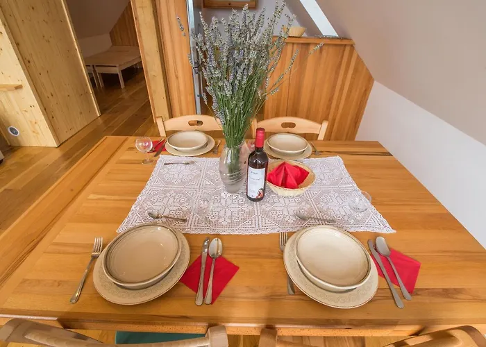 Vineyard Skatlar 3 *